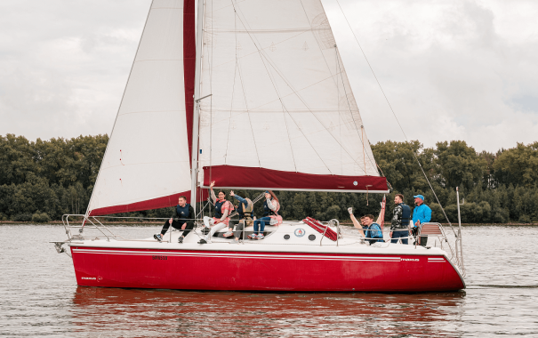 Яхта "Ассоль"