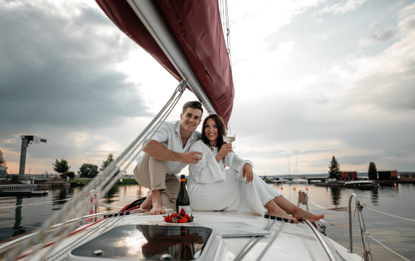 Яхта "Асоль"