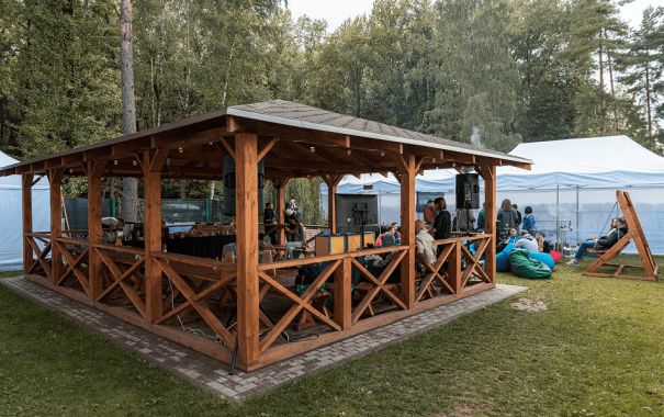 Большая беседка